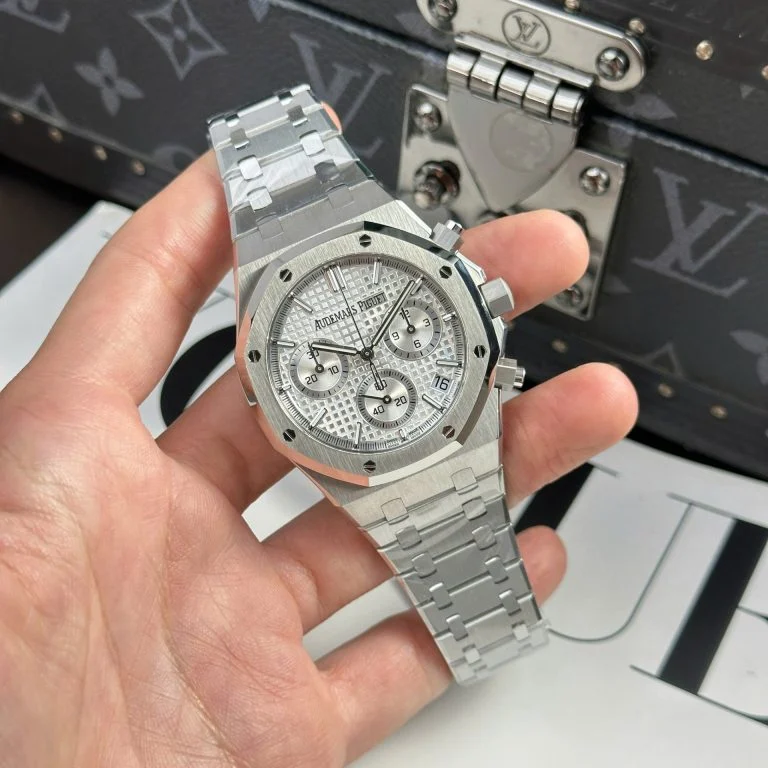 Audemars Piguet Royal Oak Chrono 26240ST 41mm SS (Super Clone) Silver Dial on Stainless Steel Bracelet – AP Caliber 2385