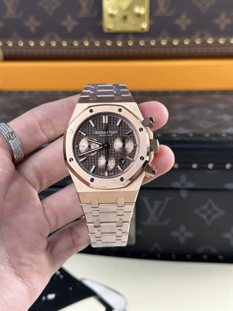 Audemars Piguet Royal Oak 26331OR 41mm Rose Gold (IP Factory Super Clone) Chocolate Dial on Rose Gold Oyster Bracelet – Calibre AP 26331 Automatic