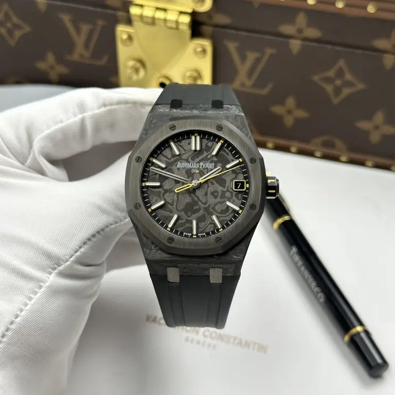 Audemars Piguet Royal Oak DiW 15500 41mm Carbon (Super Clone) Black Dial with Yellow Second Hand – AP 3120 Automatic